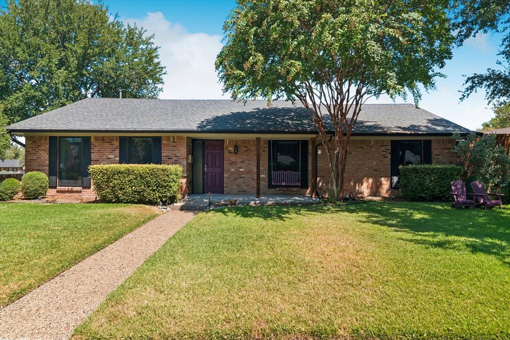 3207 Grantwood Drive Property Photo 1
