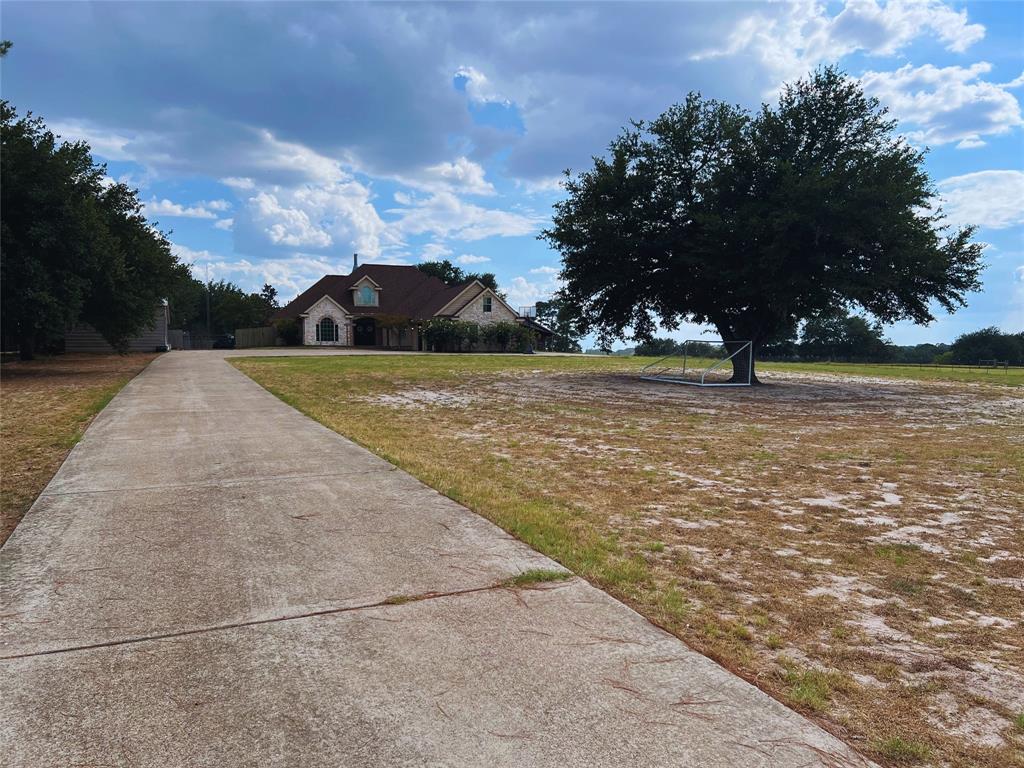 23211 Fm 1995 Property Photo 1