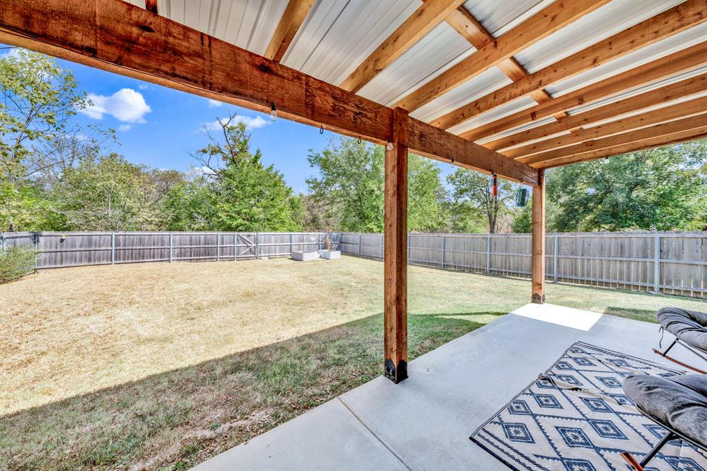1024 Jackson Street Property Photo 4