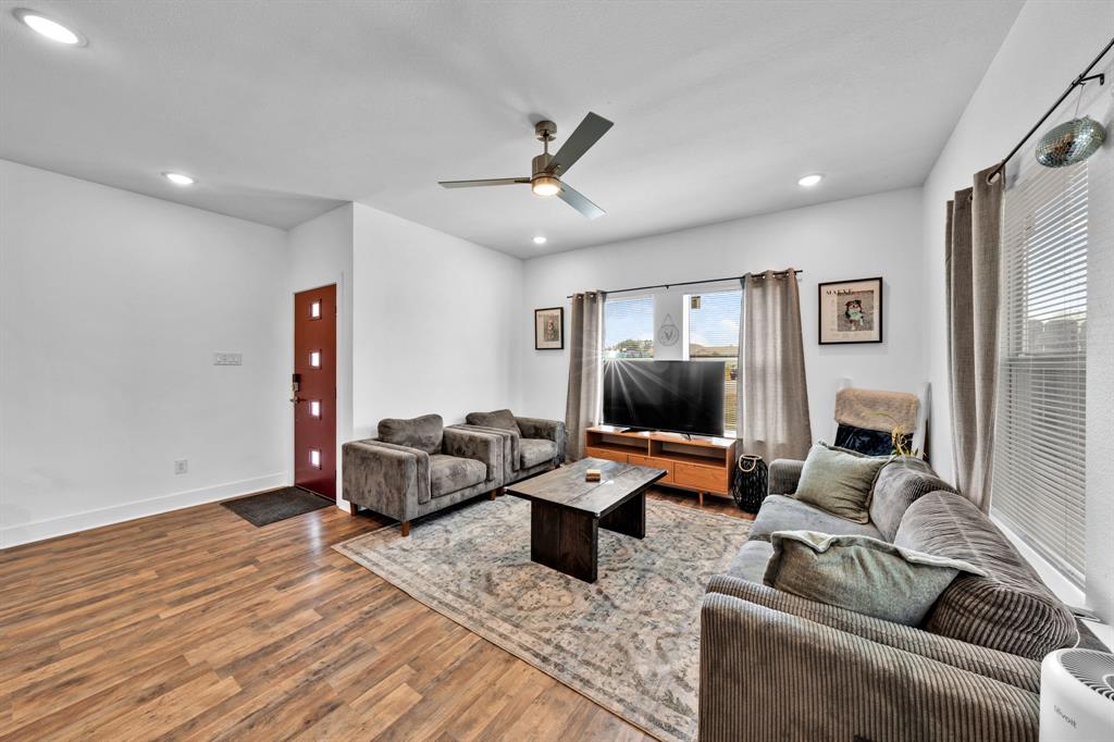 1024 Jackson Street Property Photo 10