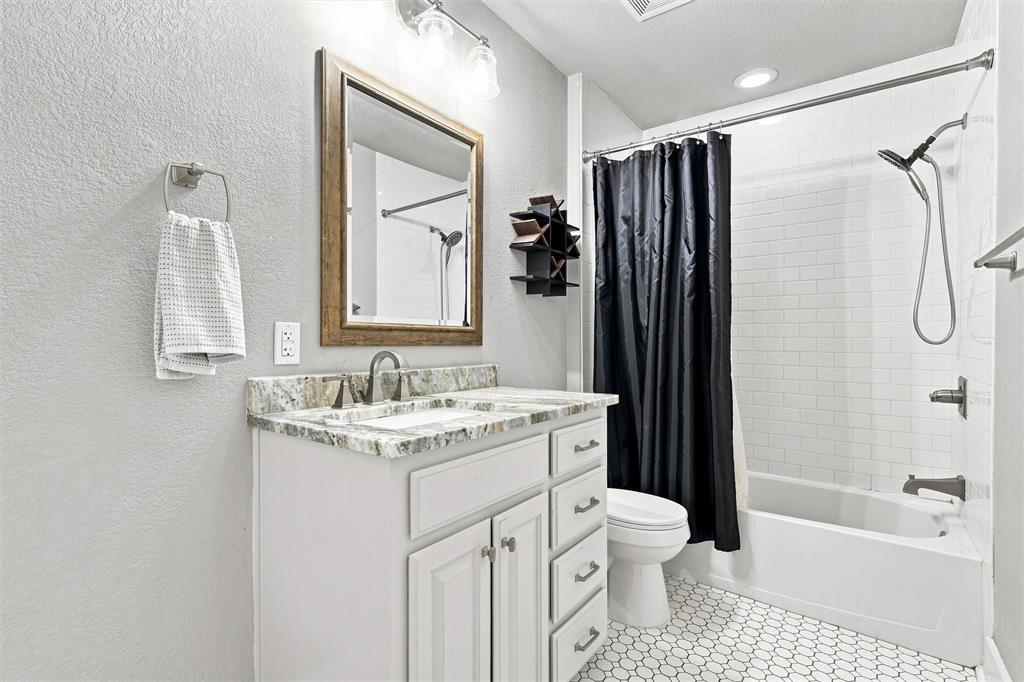 2716 Sanger Avenue Property Photo 15