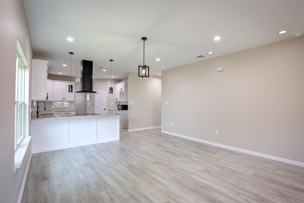 5116 Bonnell Avenue Property Photo 8