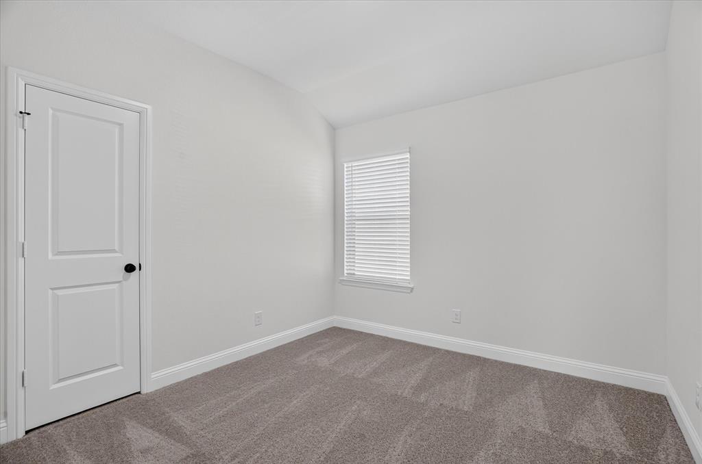 425 Rose Avenue Property Photo 18
