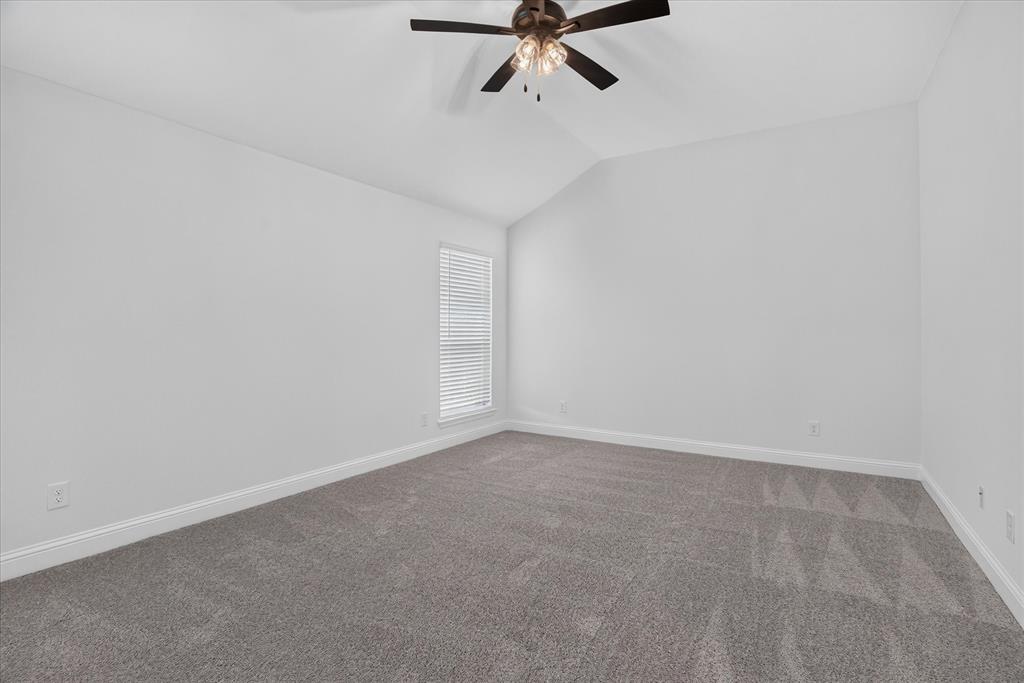 425 Rose Avenue Property Photo 20