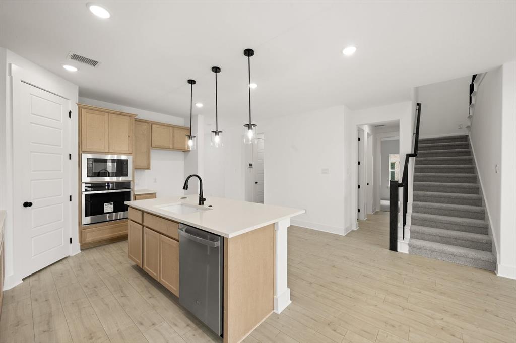 17217 Musial Court Property Photo 4