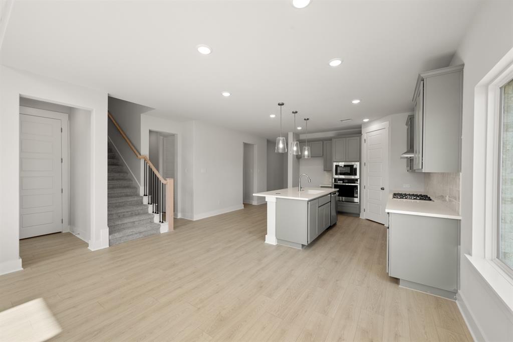 17217 Musial Court Property Photo 8