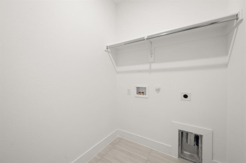 17217 Musial Court Property Photo 24