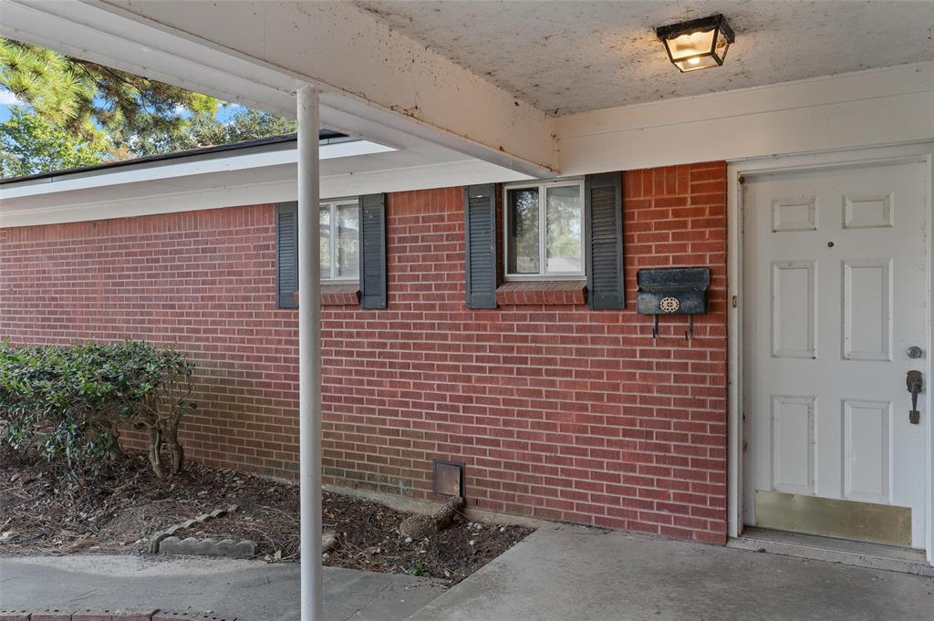 1912 Horton Avenue Property Photo 4