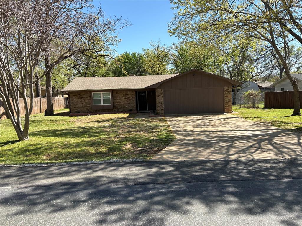 206 Hickory Lane Property Photo 1