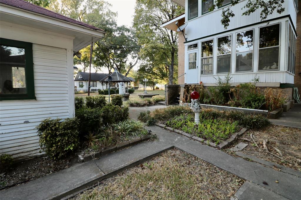 307 Honey Grove St Property Photo 27