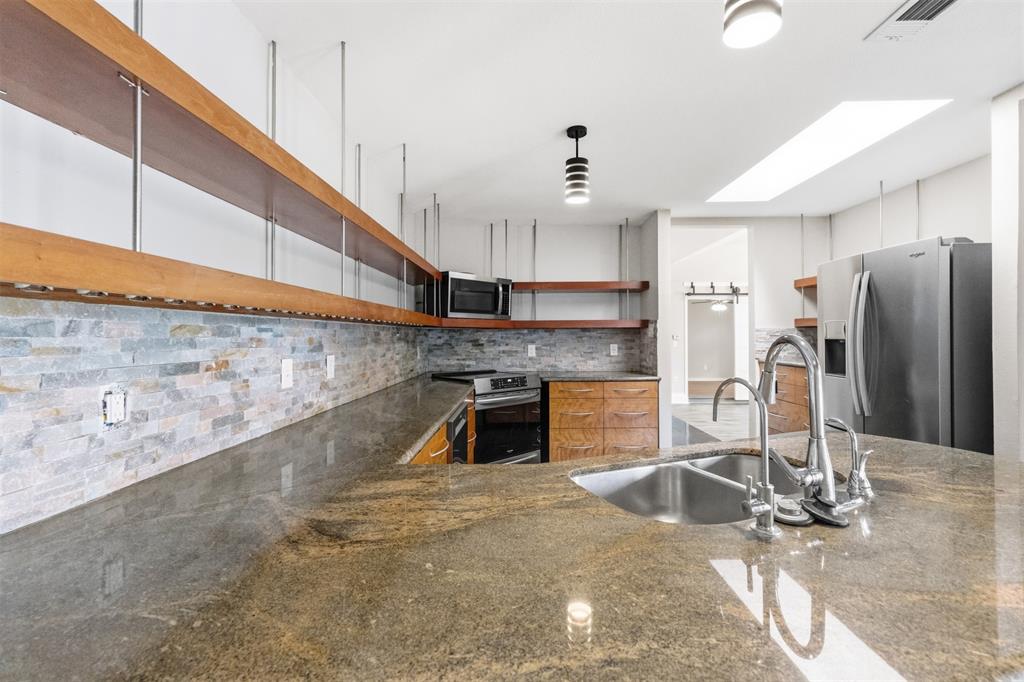 14826 Sopras Circle Property Photo 7