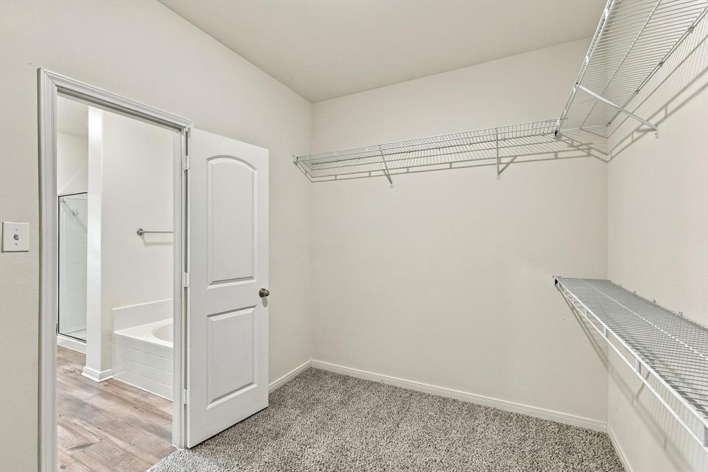 2031 Canterbury Drive Property Photo 29