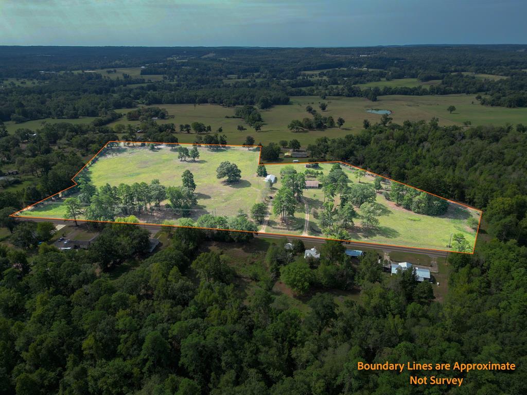 2130 E Fm 22 Property Photo 1