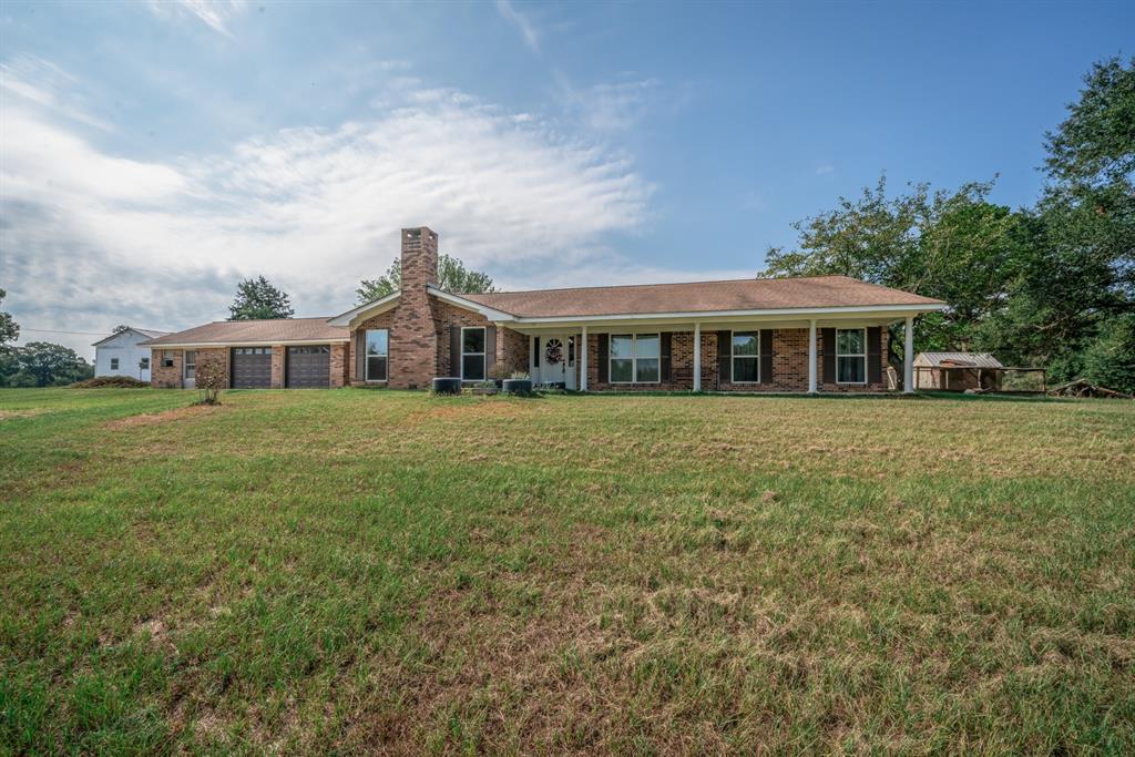2130 E Fm 22 Property Photo 4