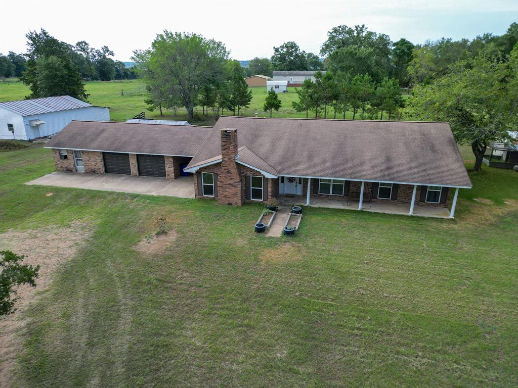 2130 E Fm 22 Property Photo 6