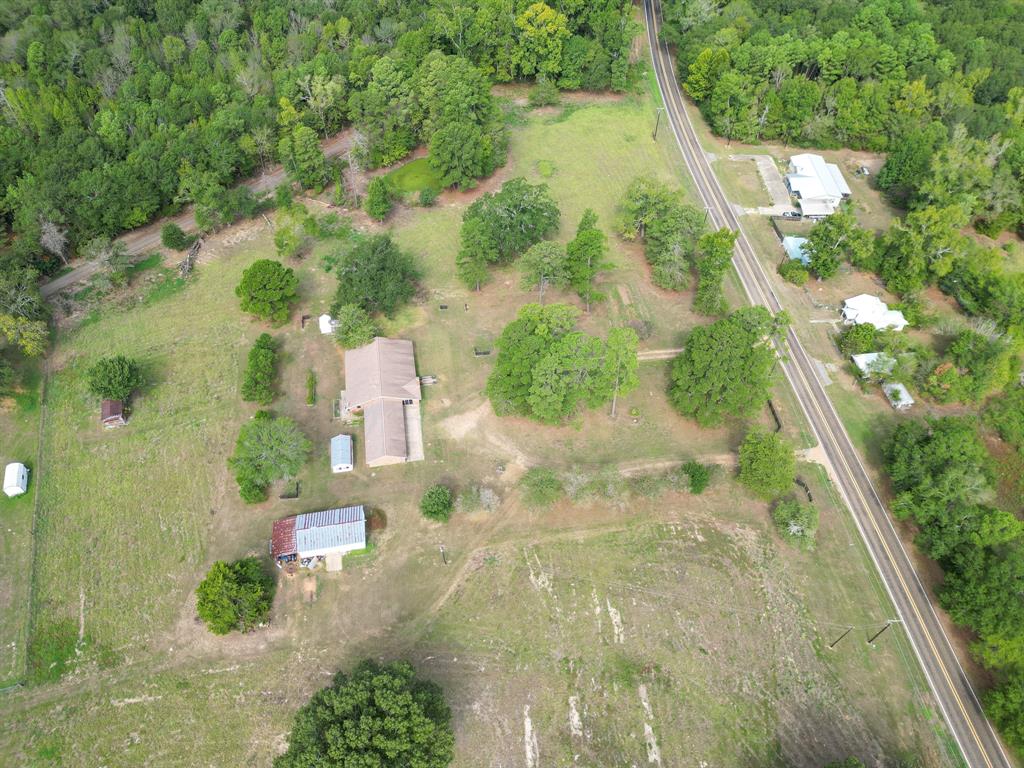 2130 E Fm 22 Property Photo 7