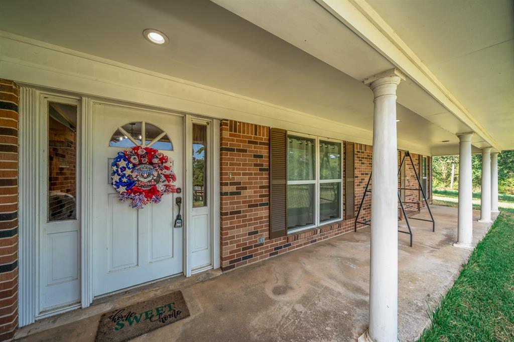 2130 E Fm 22 Property Photo 8