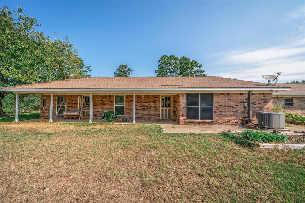 2130 E Fm 22 Property Photo 9