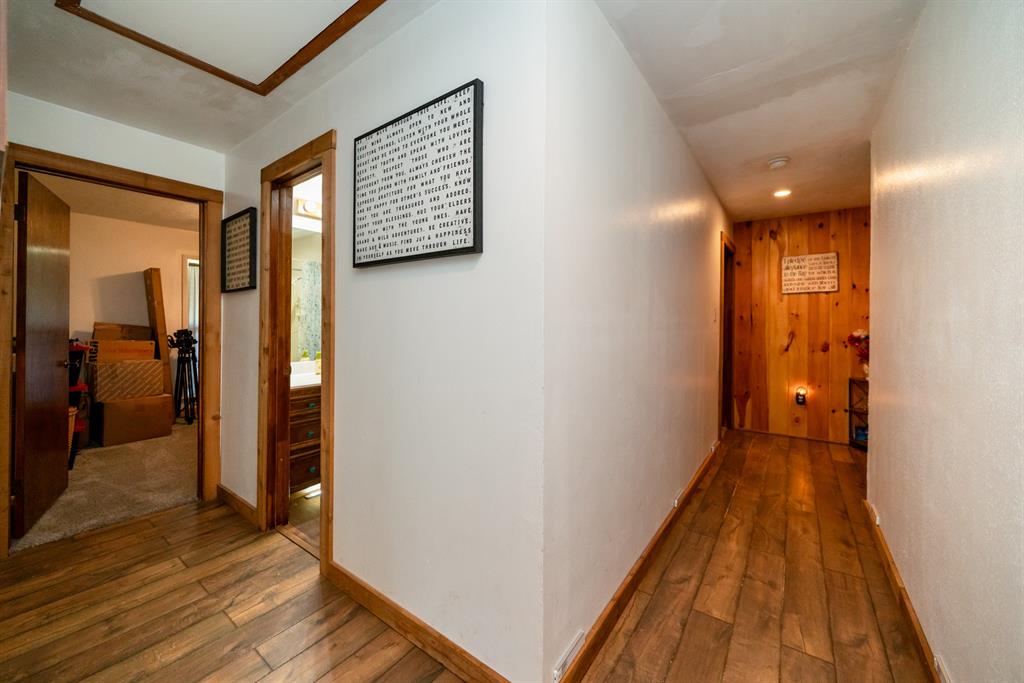 2130 E Fm 22 Property Photo 14