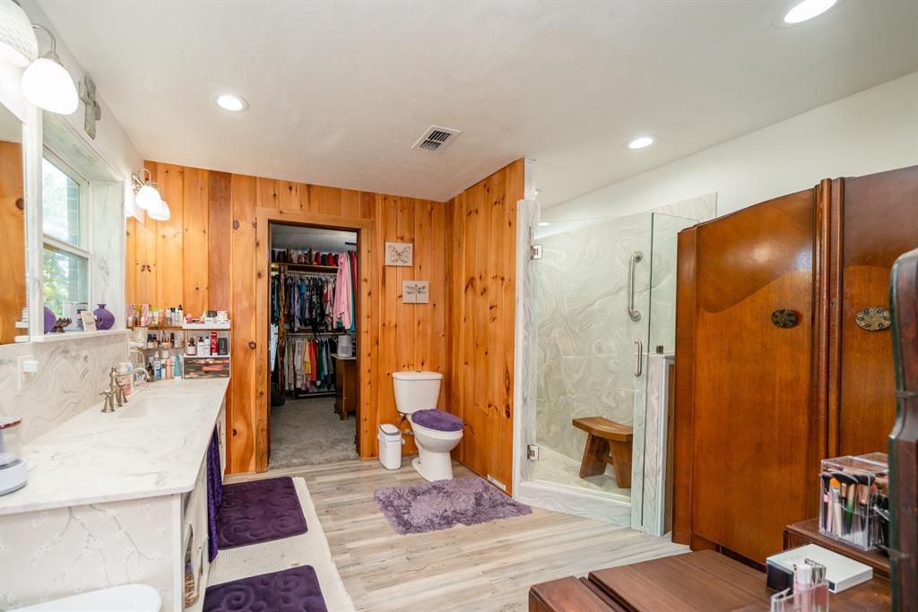 2130 E Fm 22 Property Photo 31