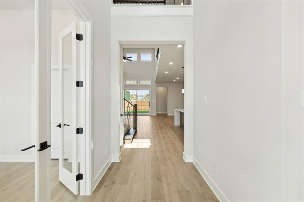 9156 Emory Oak Drive Property Photo 4