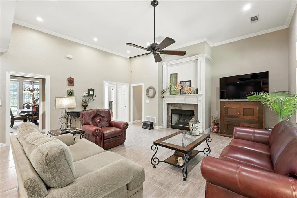 109 Visalia Lane Property Photo 4