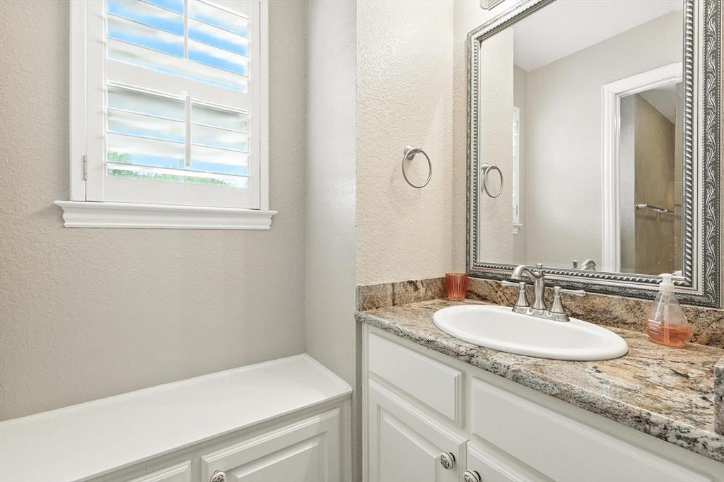 109 Visalia Lane Property Photo 27