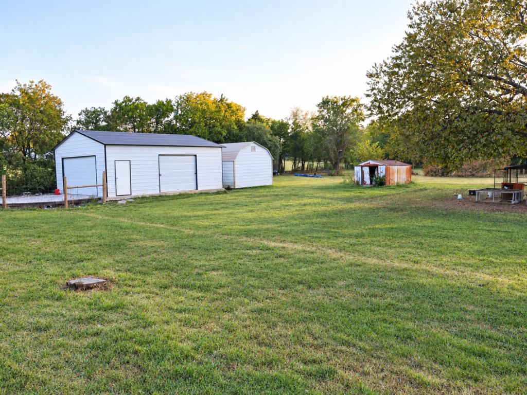 1813 County Road 123 Property Photo 7