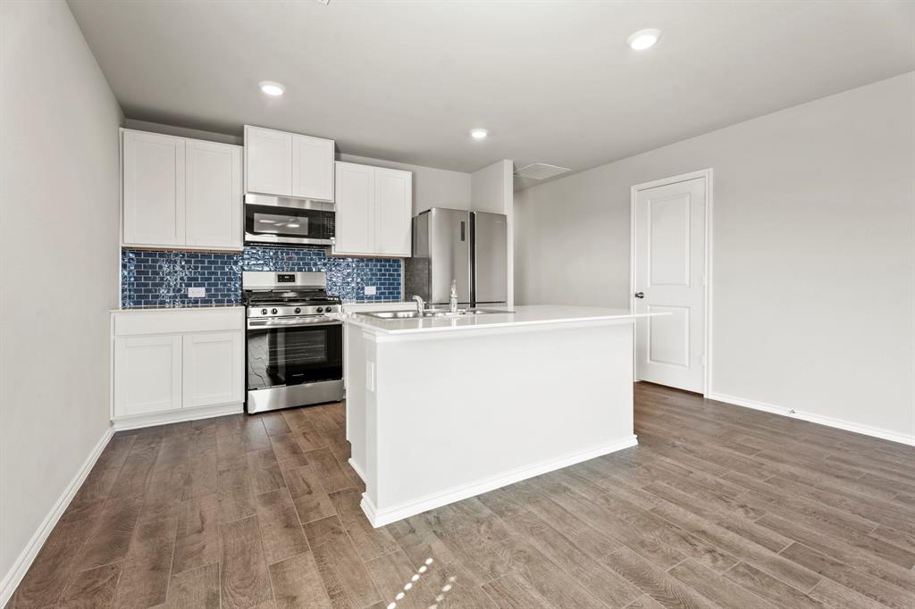 5509 Corduroy Road Property Photo 6
