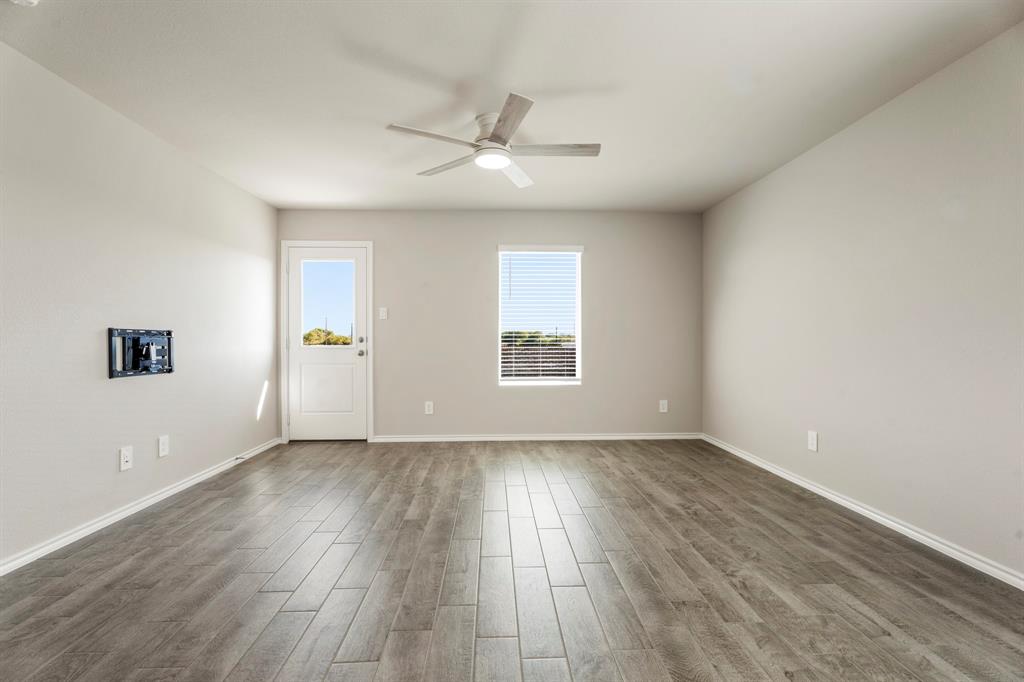5509 Corduroy Road Property Photo 8