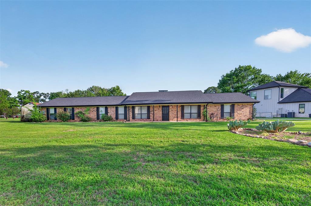 106 Snyder Ranch Road Property Photo 1