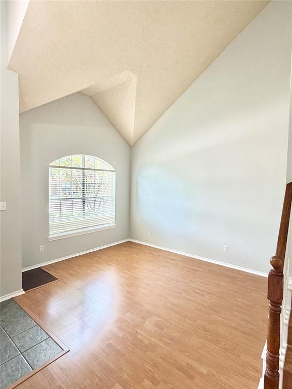 140 Fallkirk Drive Property Photo 2