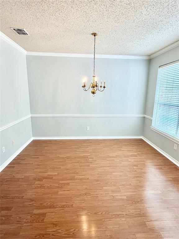 140 Fallkirk Drive Property Photo 4