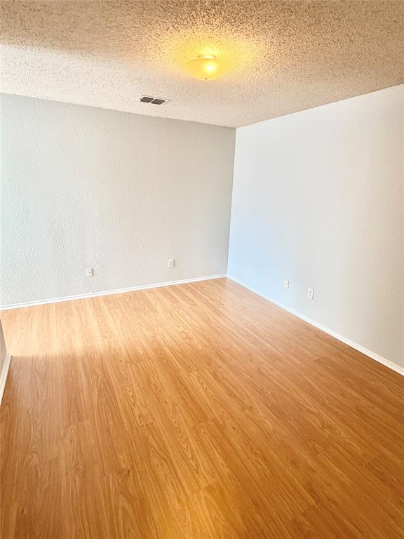 140 Fallkirk Drive Property Photo 24