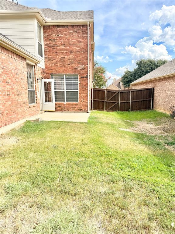140 Fallkirk Drive Property Photo 29