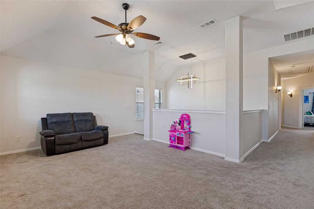 817 Glendale Drive Property Photo 15