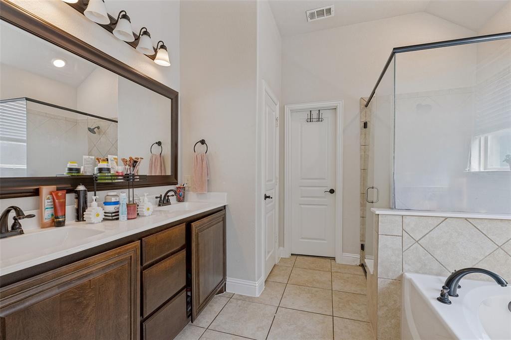 817 Glendale Drive Property Photo 18