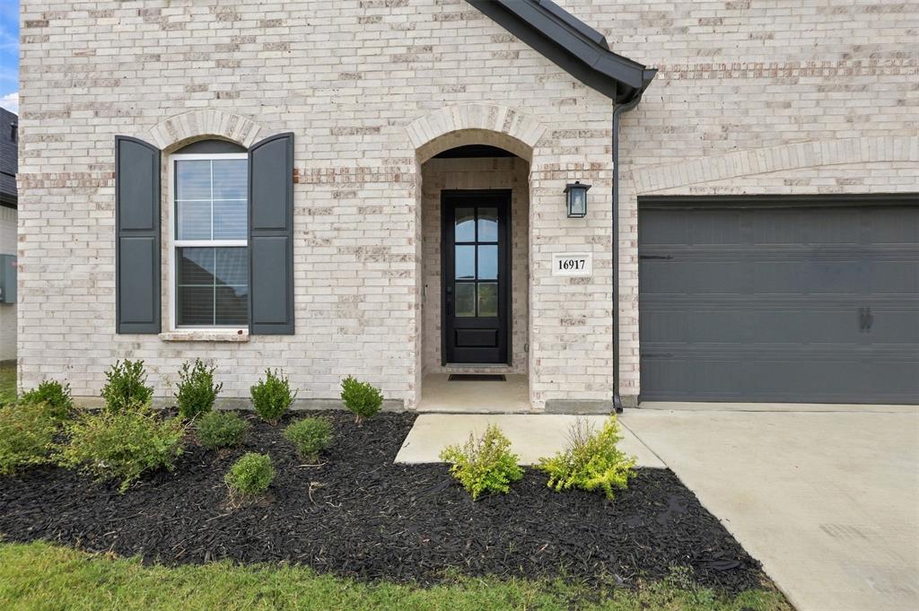 16917 Leatherflower Boulevard Property Photo 3