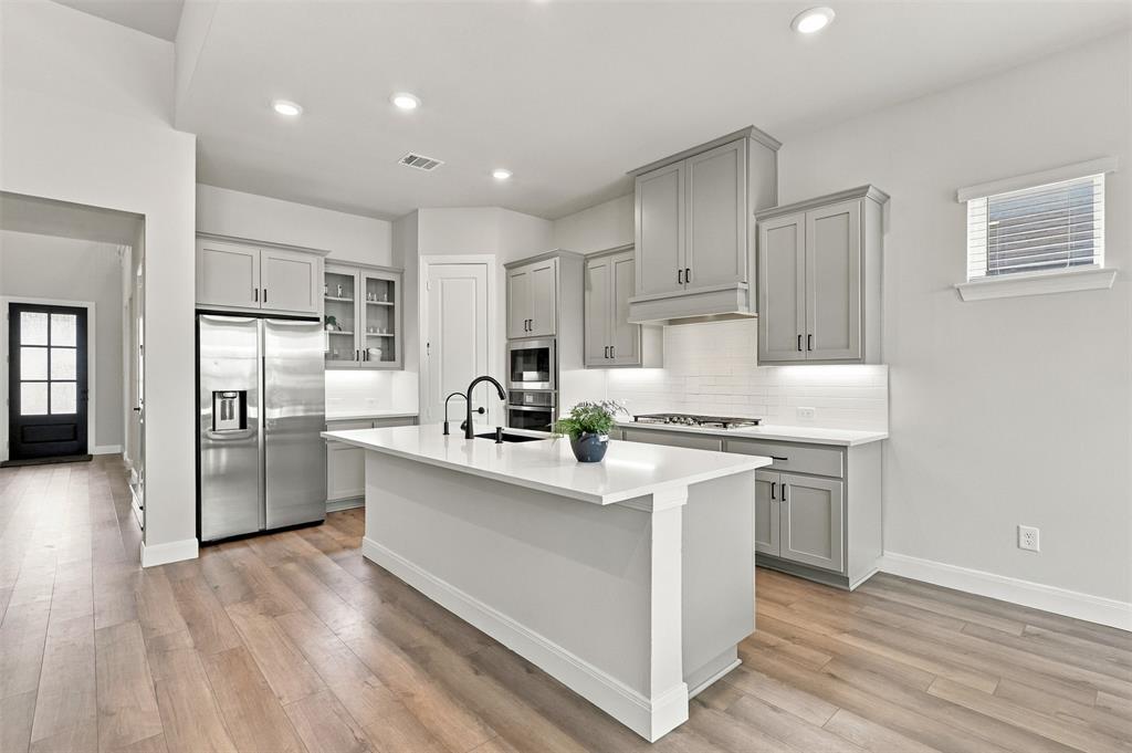 16917 Leatherflower Boulevard Property Photo 4