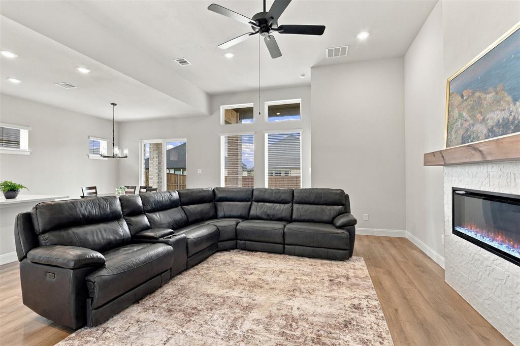 16917 Leatherflower Boulevard Property Photo 8