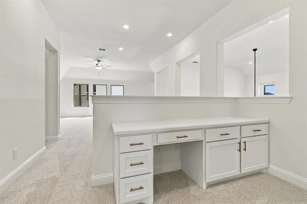 2912 Manchester Court Property Photo 28