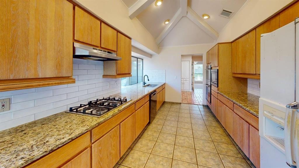 3717 Atrium Drive Property Photo 5