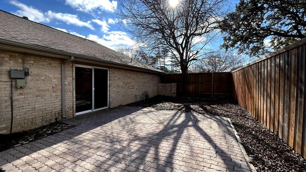 3717 Atrium Drive Property Photo 17