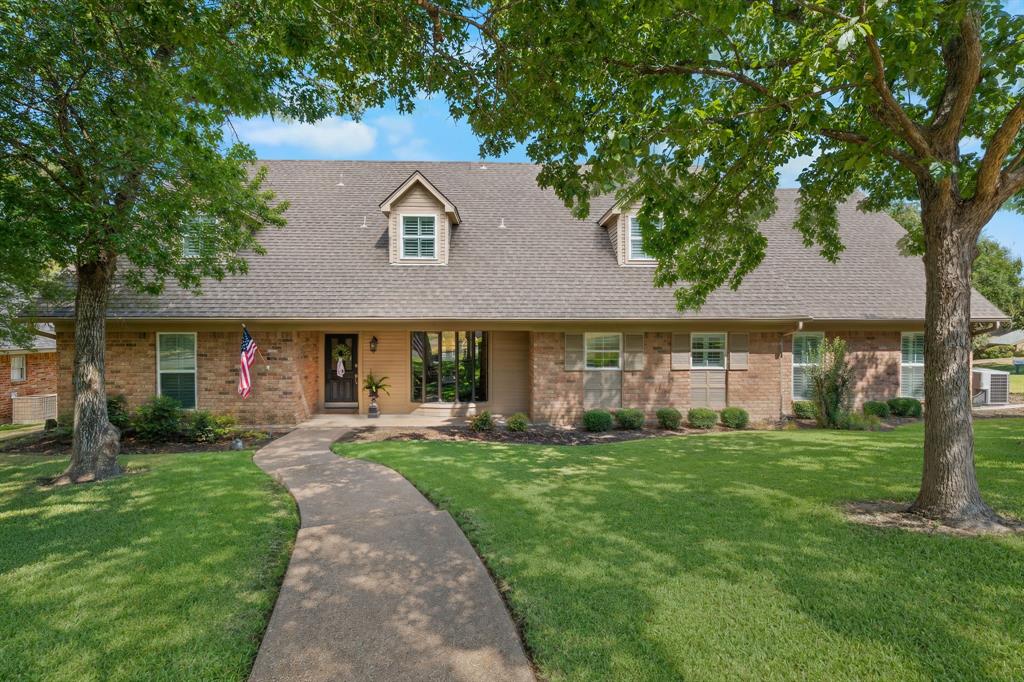 10026 Forest View Drive Property Photo 1