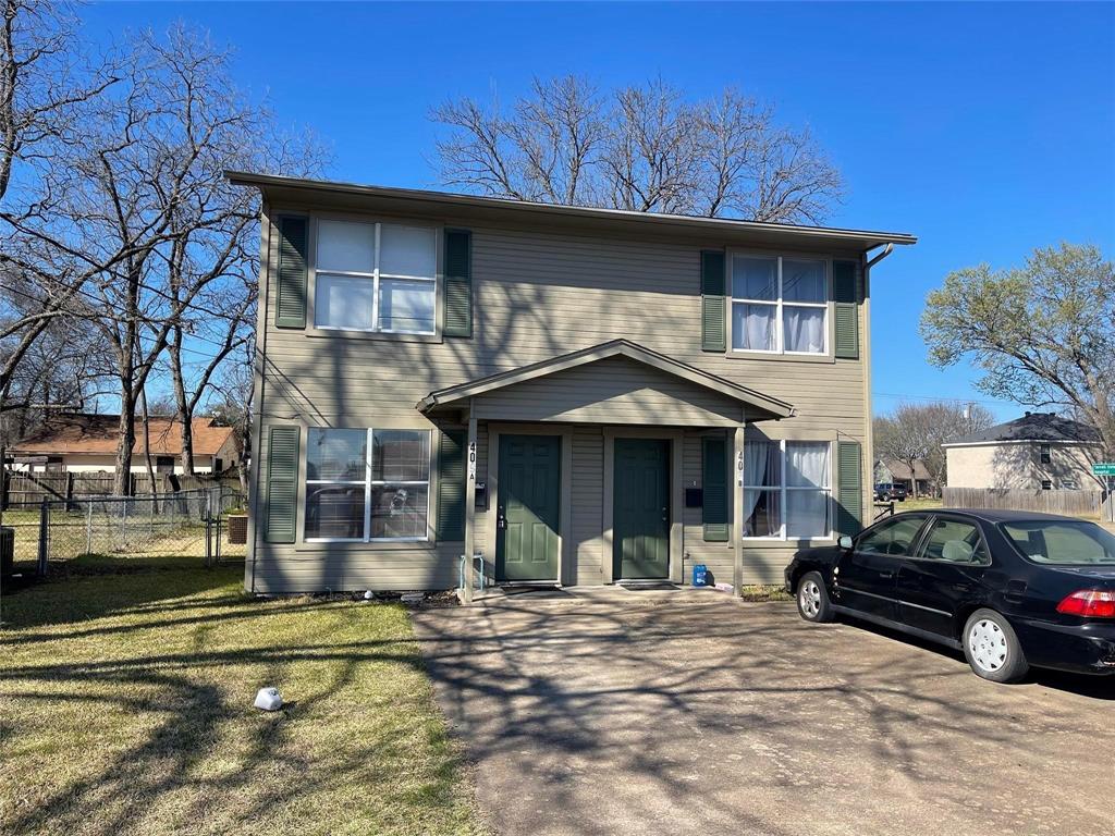 409 E College Street Property Photo 1