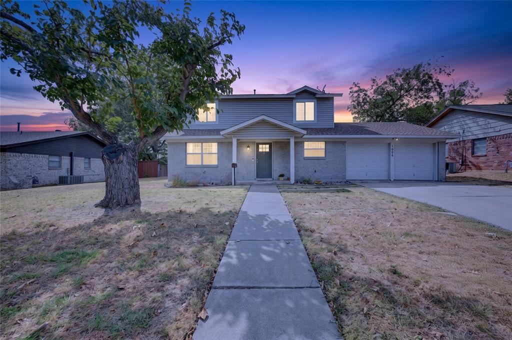 1804 Mims Street Property Photo 1