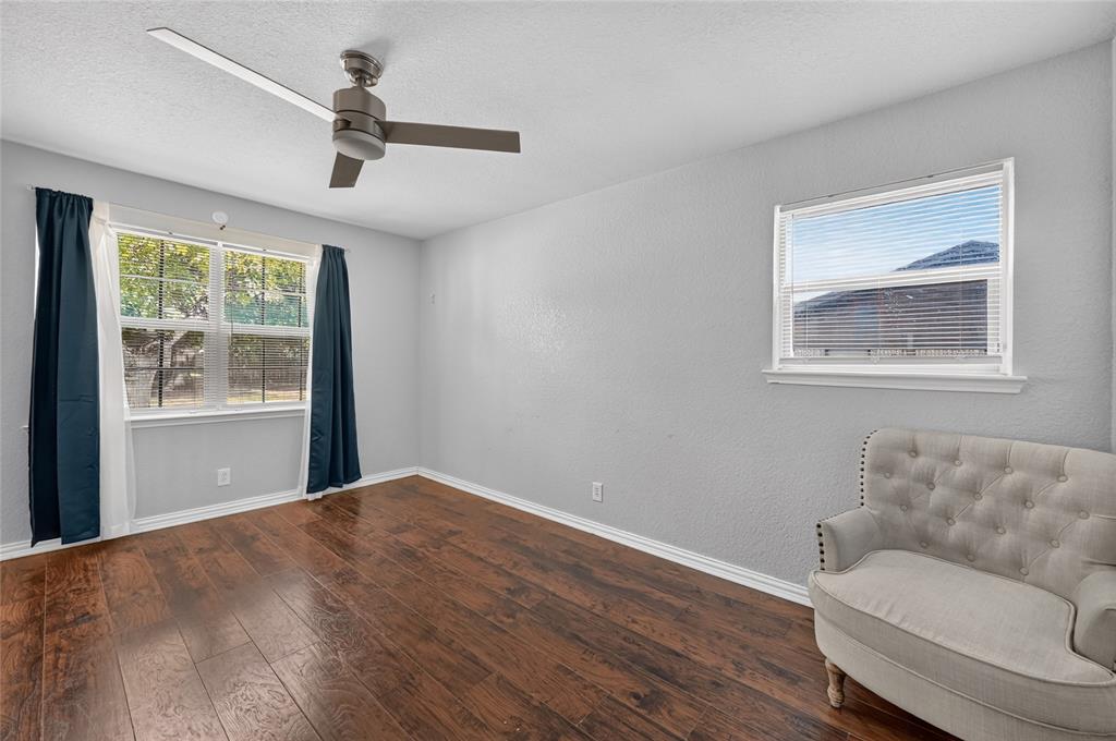 1804 Mims Street Property Photo 10
