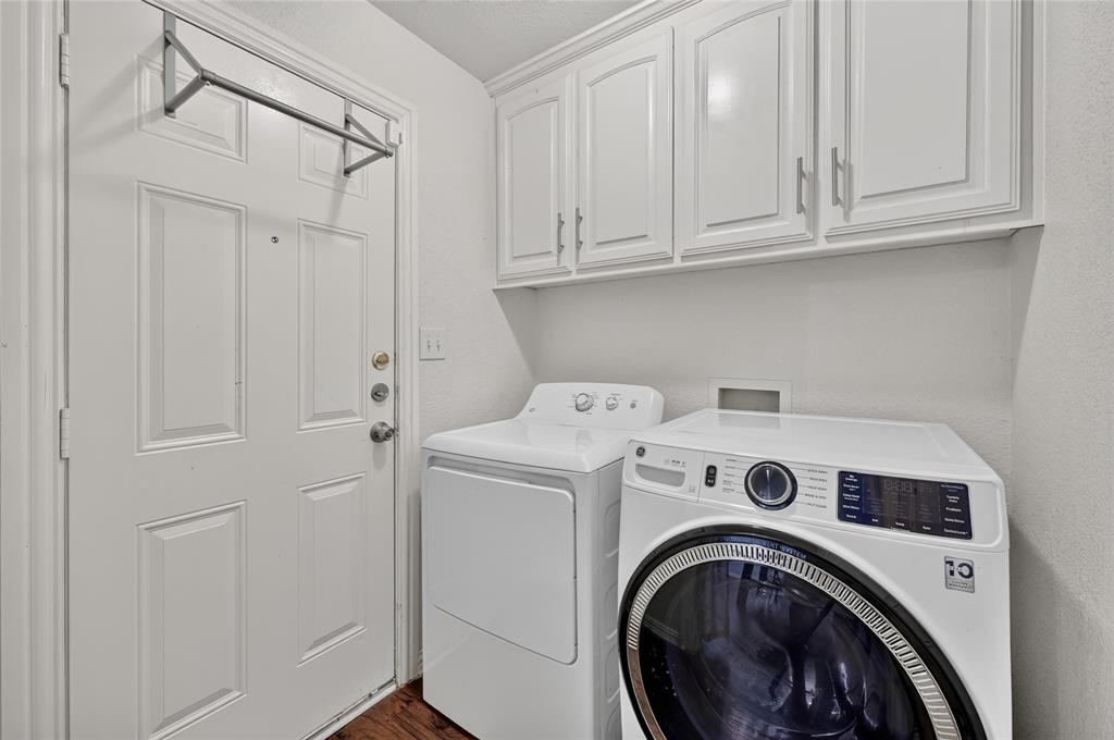 1804 Mims Street Property Photo 32