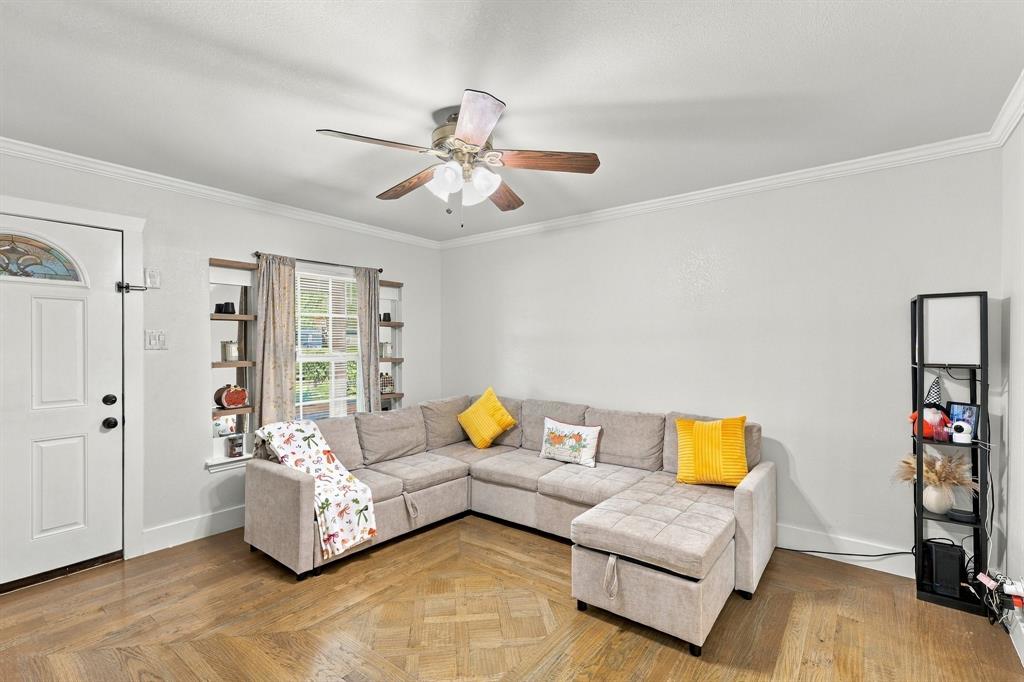 3214 Parker Street Property Photo 5
