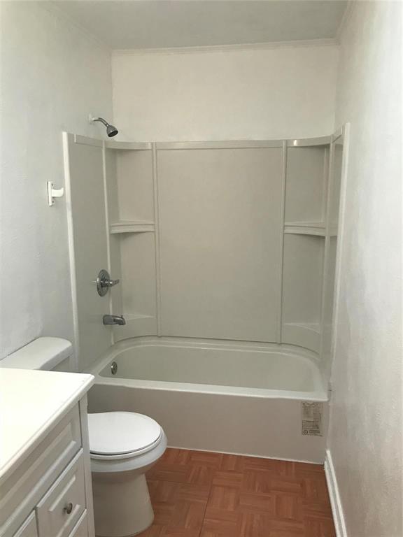 303 Raymond Street Property Photo 5